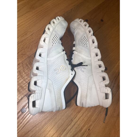 On Running Cloud X Women's Size 9 White Black Running Cloud X Shoes - Picture 9 of 9